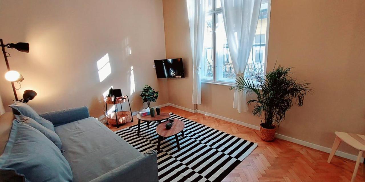 A+ Budapest Downtown Apartments Akacfa Екстер'єр фото