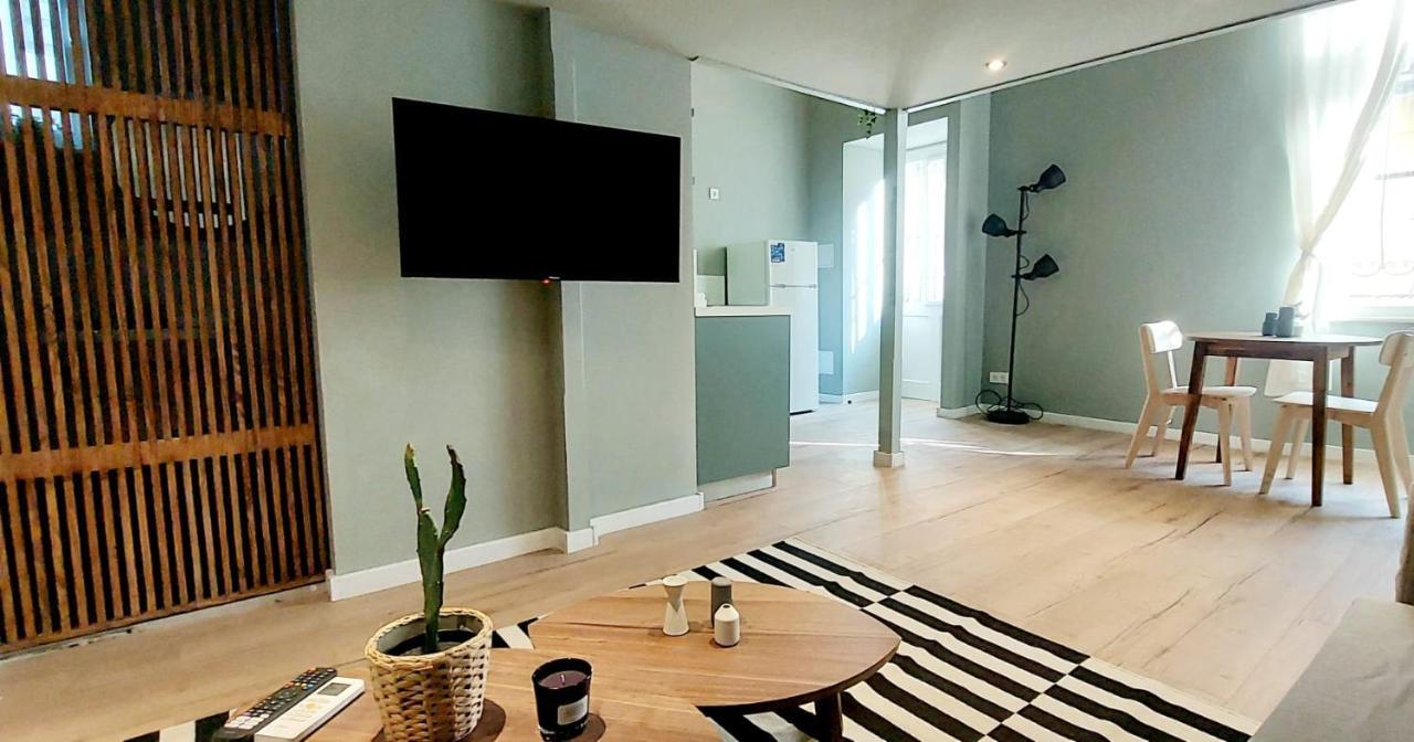 A+ Budapest Downtown Apartments Akacfa Екстер'єр фото